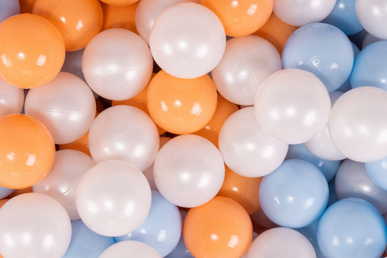 Meowbaby set bile din plastic pentru centru de joaca 7cm, 200 buc: baby blue alb perlat portocaliu