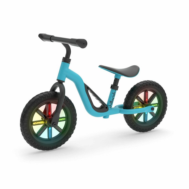 Bicicleta de echilibru usoara charlie glow, cu ghidon si sa reglabile, cu spite luminoase, greutate 2.5 kg, cu roti din spuma eva, 10 inch, pentru 18 luni - 48 luni, chillafish, sky