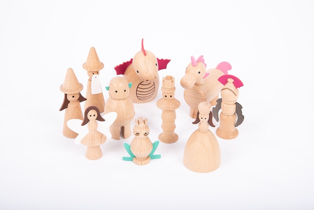 Set 10 figurine din lemn Lumea Basmelor