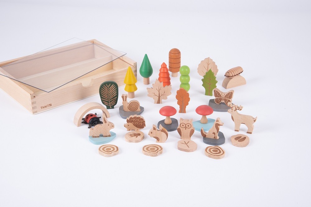 Set de 37 figurine din lemn pentru activitati educative Padurea