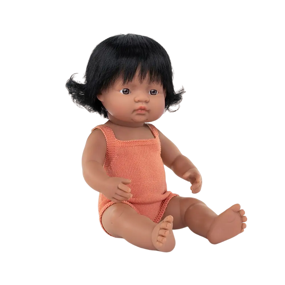 Papusa 38 cm, fetita latino, imbracata in salopeta tricotata