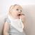 Set baveta cu doua fete din muselina cu jucarie dentitie babyjem (culoare: somon)