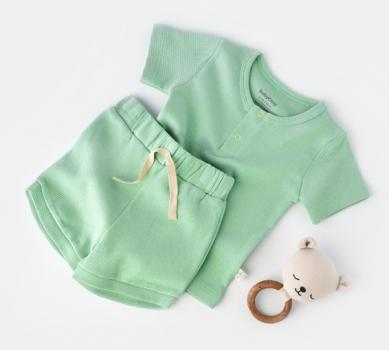 Set tricou cu panataloni scurti - 100% bumbac organic - mint, baby cosy (marime: 18-24 luni)