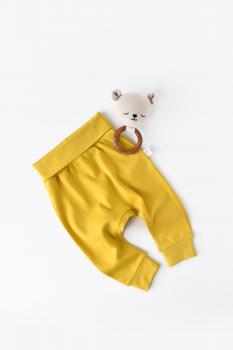 Pantaloni bebe unisex din bumbac organic galben deschis (marime: 9-12 luni)