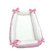 Reductor bebe bed nest cu 2 fete cocolino - bumbac deseda roz - alb